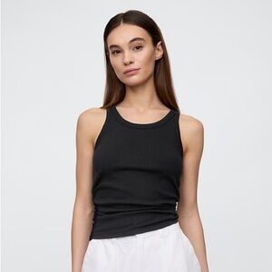 GAP Black Scoopneck Ribbed Tank Top—BRAND NEW, NEVER WORN!
